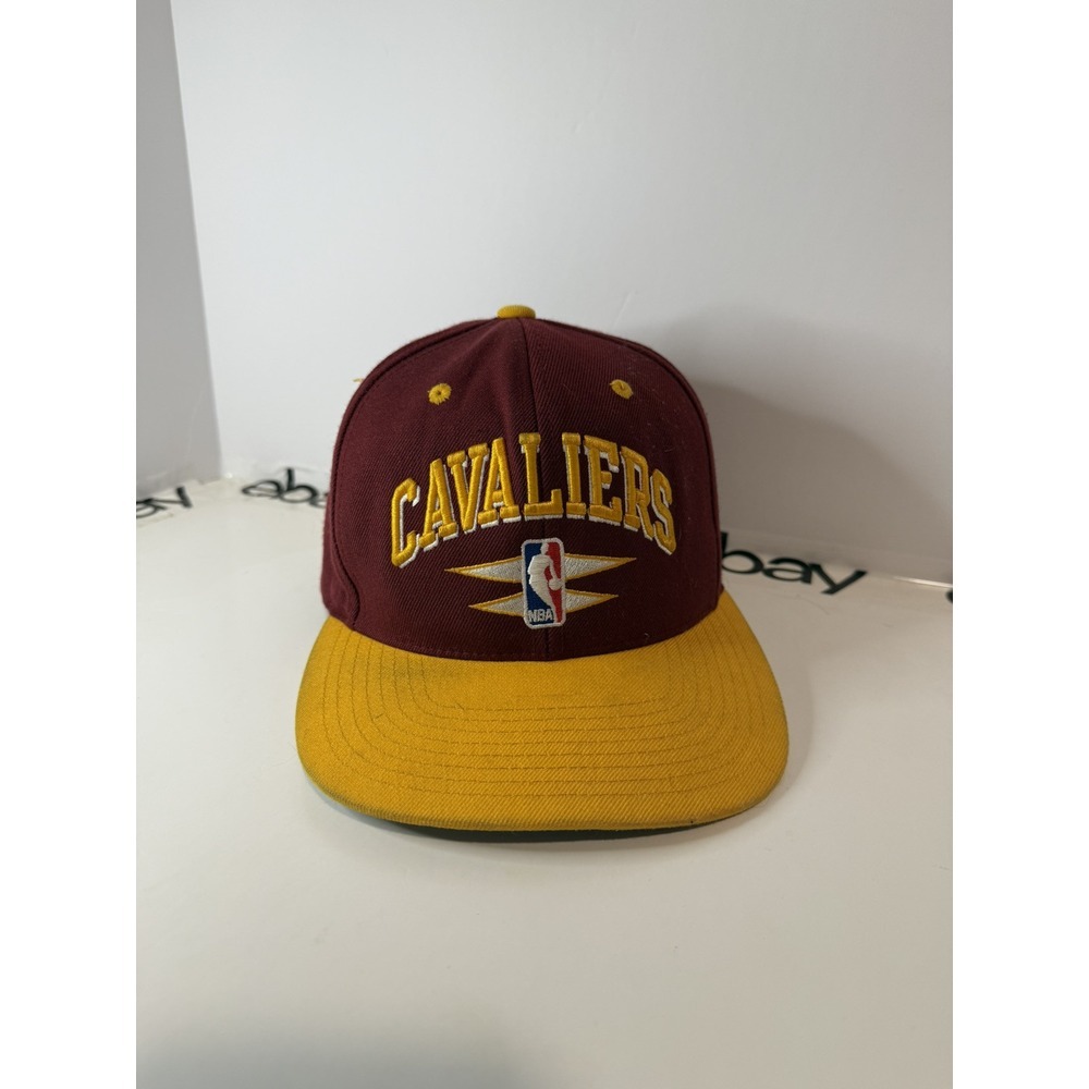 Cleveland Cavaliers Snapback Hat Red/Yellow Mitchell & Ness